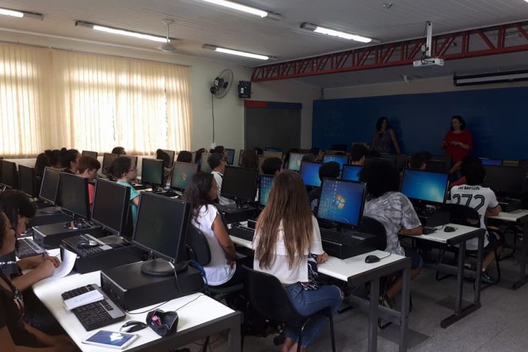 Colégio realiza treinamento para matrículas dos ingressantes 2018