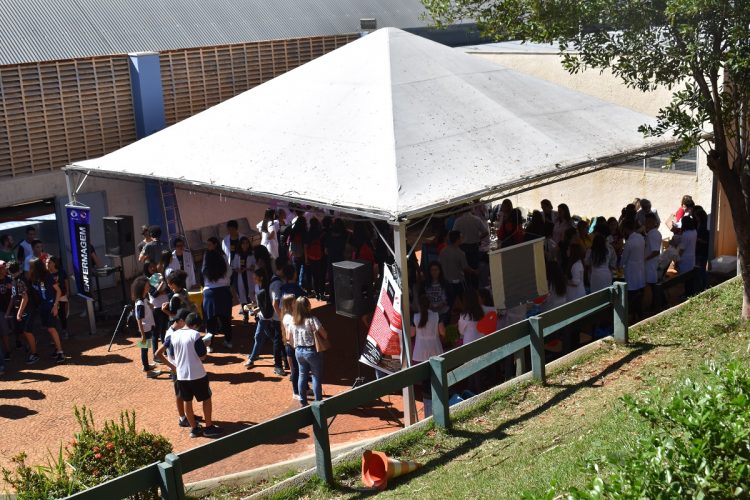 COTUCA ABRE PORTÕES À COMUNIDADE EM MAÍS UM COLÉGIO ABERTO